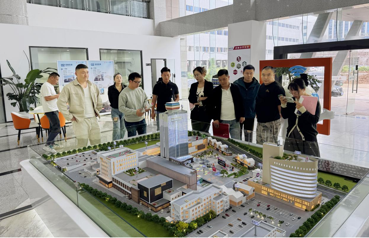 安徽老广电355潮水创意社区进行首批招商代理机构推介会