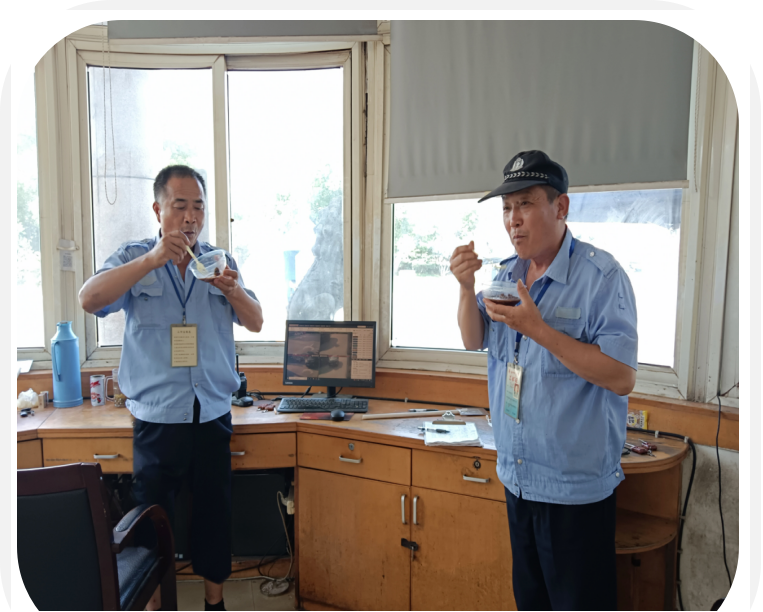 炎炎夏季送清冷 丝丝关爱沁心脾