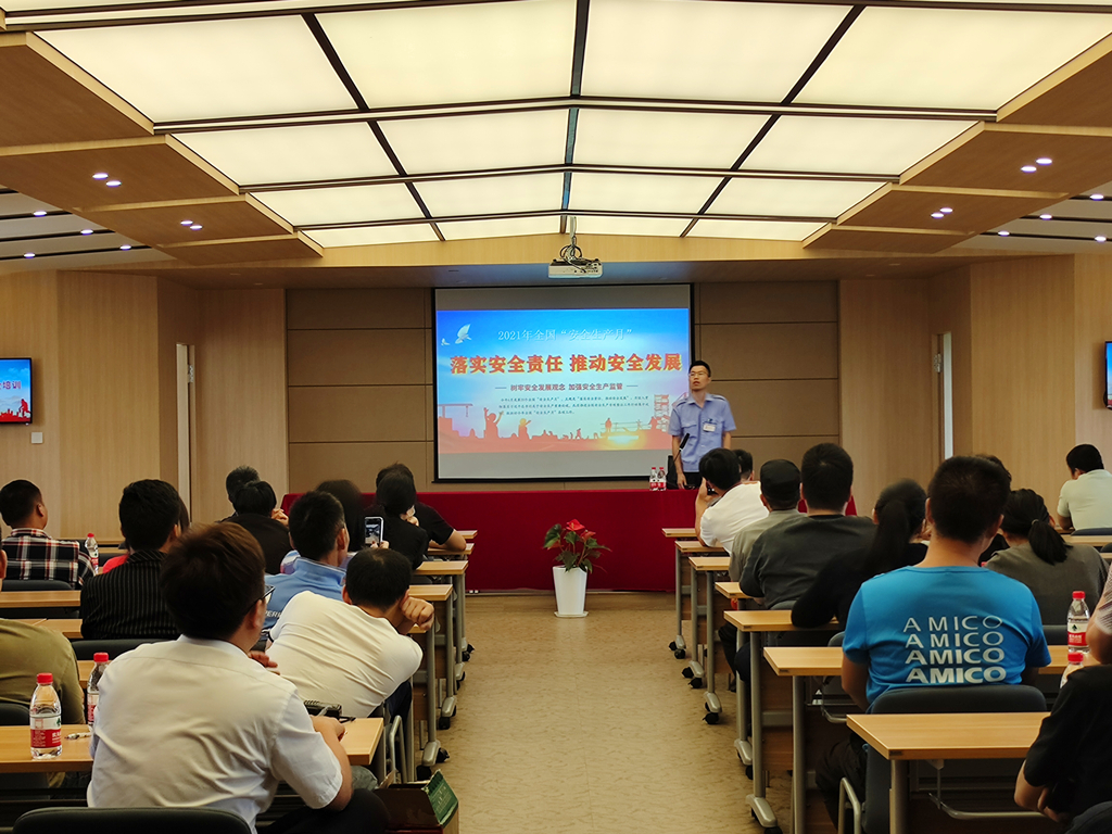 落实安全责任 推动安全发展 ——CQ9电子市场发展消防安全培训