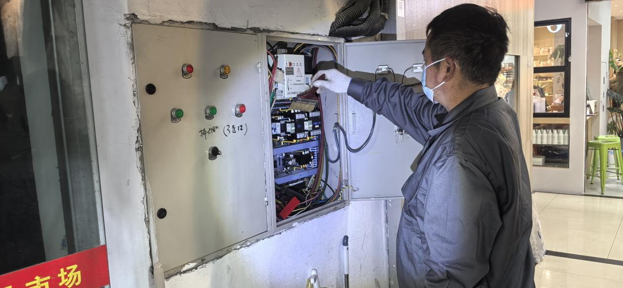 钱江商城排烟风机节造柜守护实现，安全保险再升级