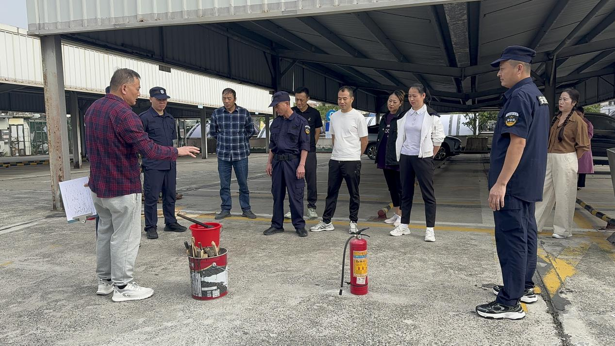 严兵秣马 全力以赴 钱江商城备战消防活动会