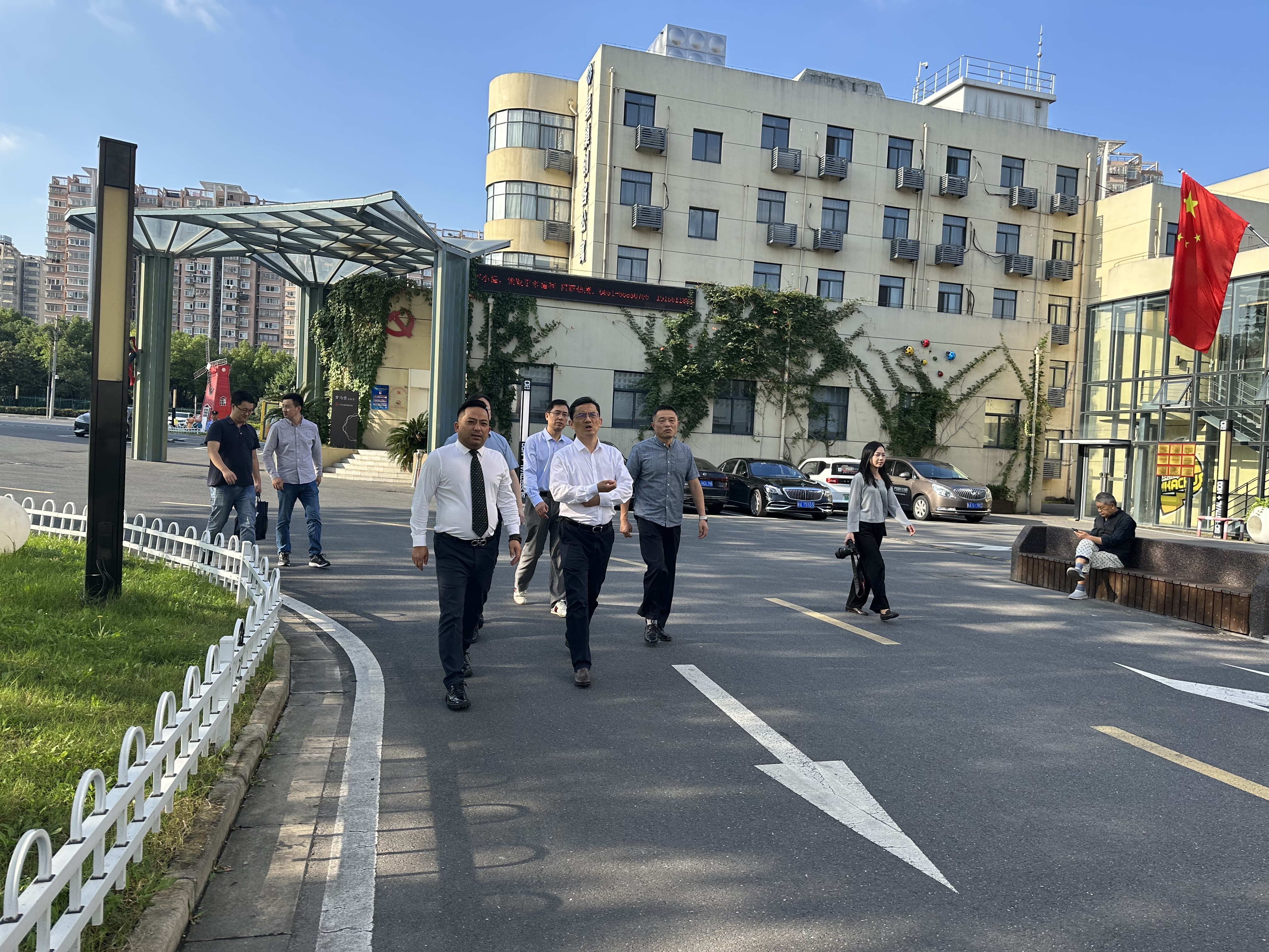   庐阳区委书记高强光临庐阳CQ9电子文创园调研