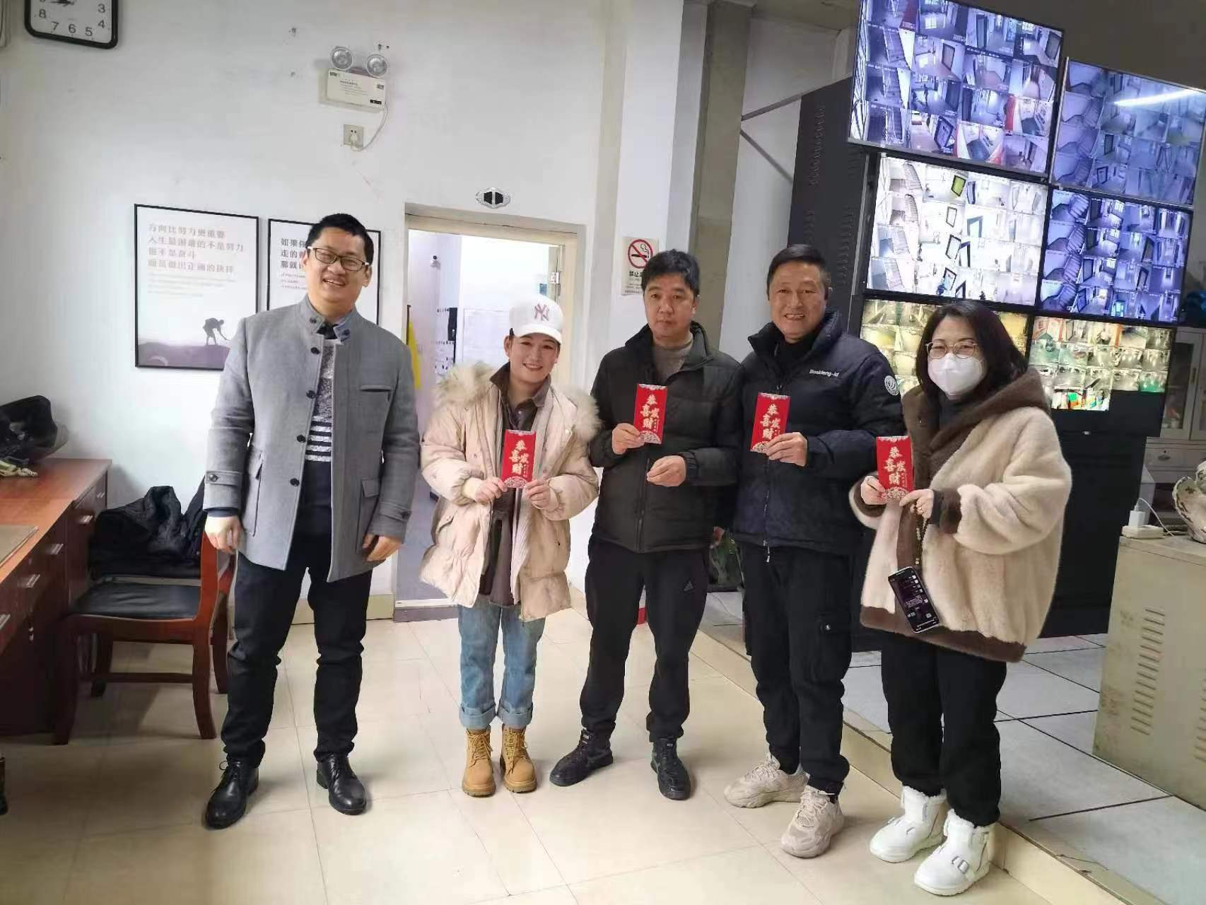 开工赠利是，新春迎福祉——集团派发开工福利