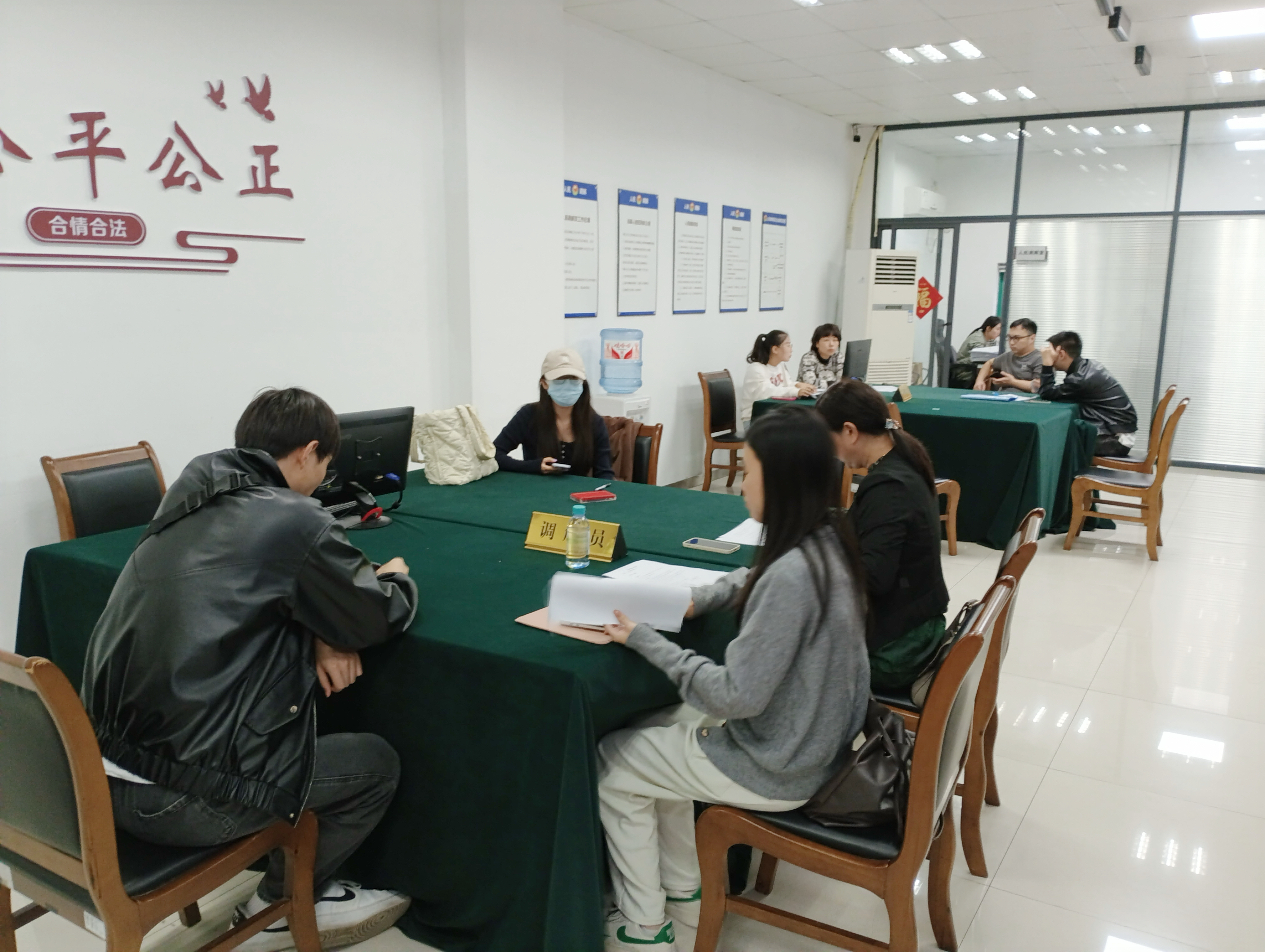 排解显温情，贸易大水中的信赖与沉生