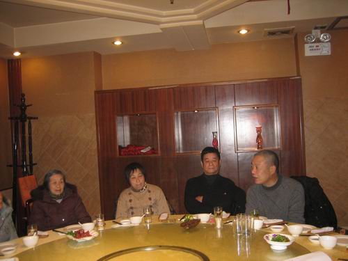 为持久卧床的老人送去组织的温暖 (1).jpg